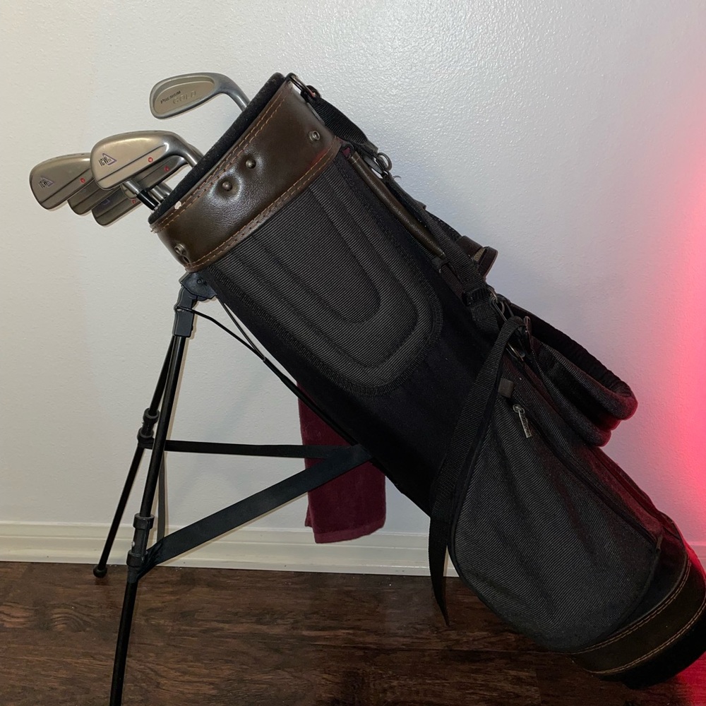 Taylor Made and Woodbury golf clubs ⛳️🏌🏻